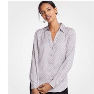 Ann Taylor pattern long sleeve blouse